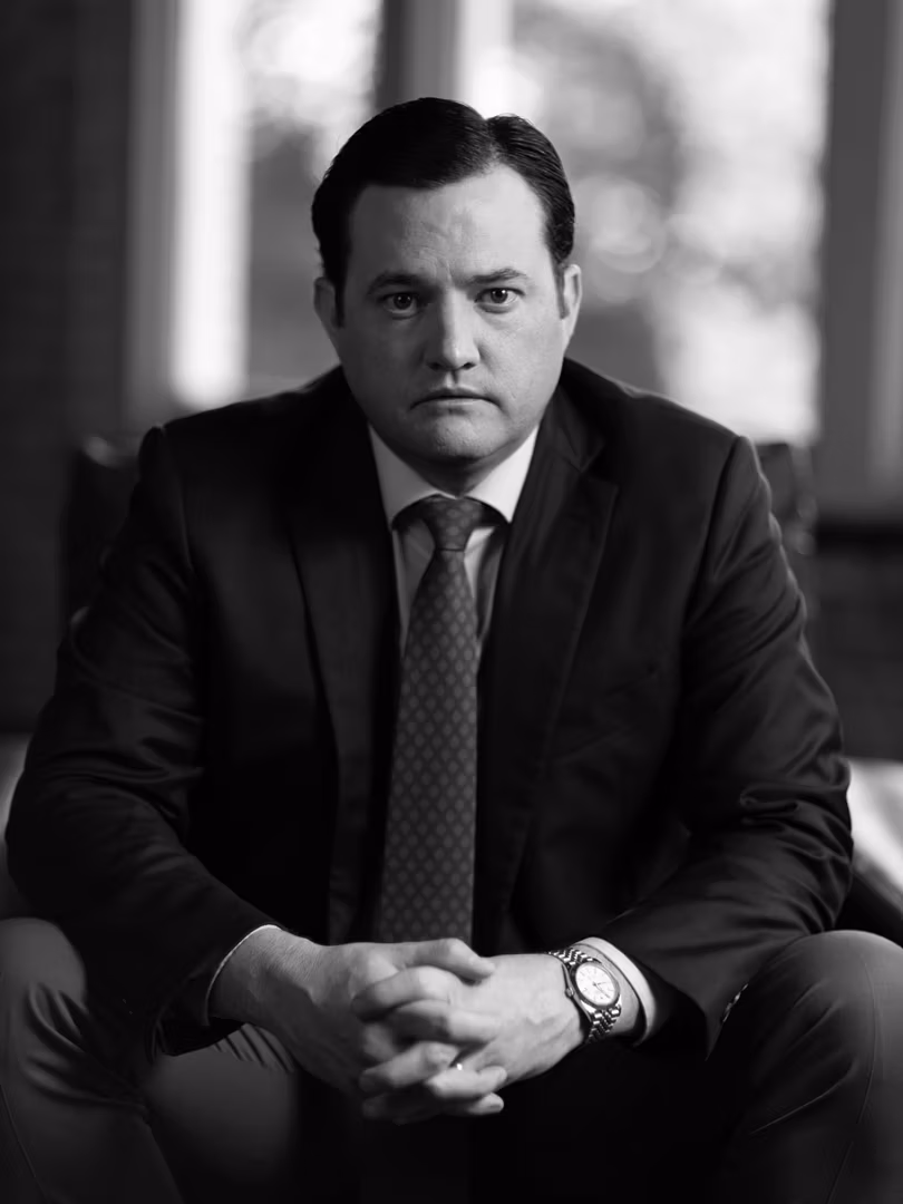 Attorney justin dewett headshot