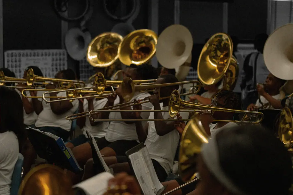 Md sponsor huntington high band