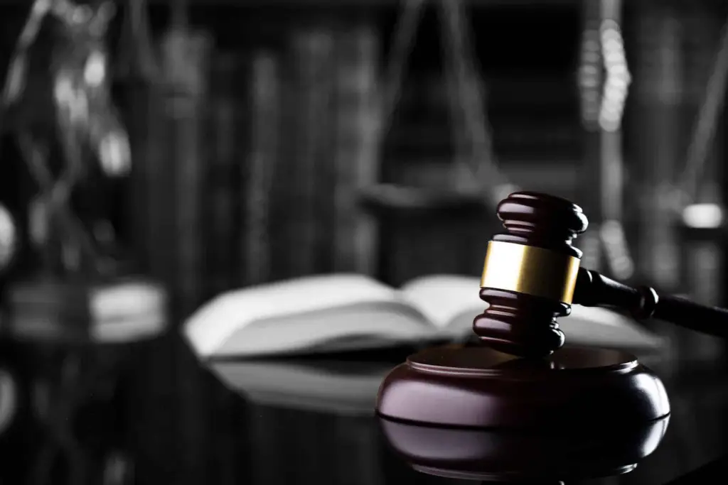 Morris and Dewett trial lawyers in courtroom